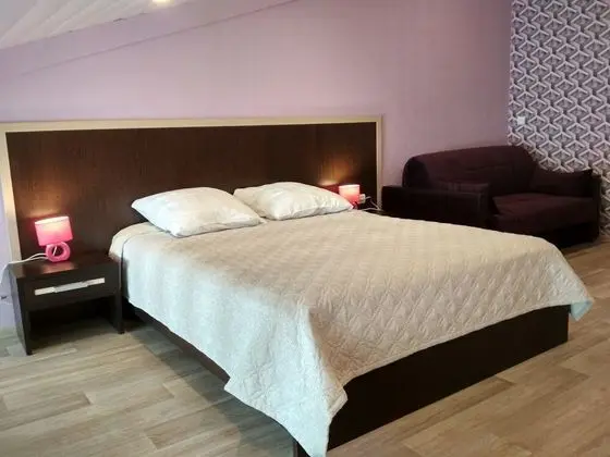 Comfort Tek Büyük Yataklı Oda