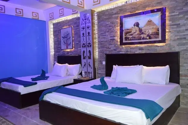 Deluxe Tek Büyük veya İki Ayrı Yataklı Oda