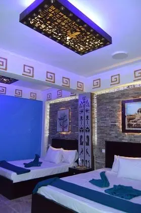 Deluxe Tek Büyük veya İki Ayrı Yataklı Oda