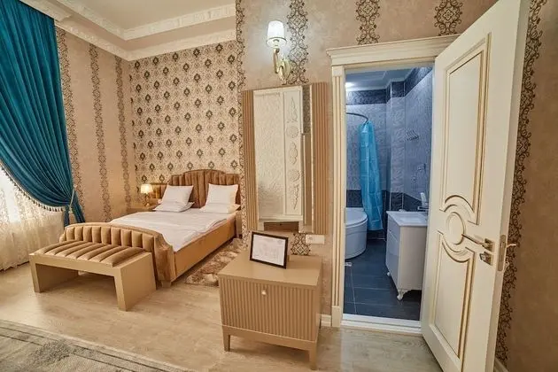 Luxury Tek Büyük Yataklı Oda