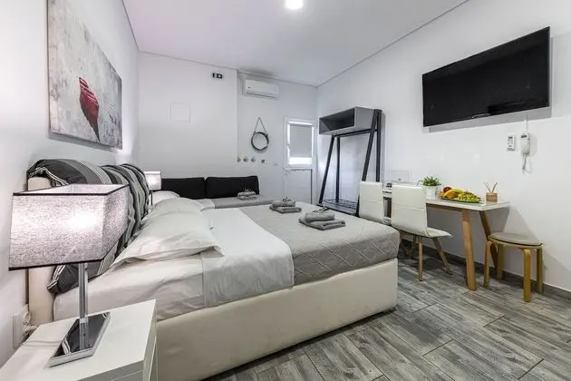 Deluxe Üç Kişilik Oda