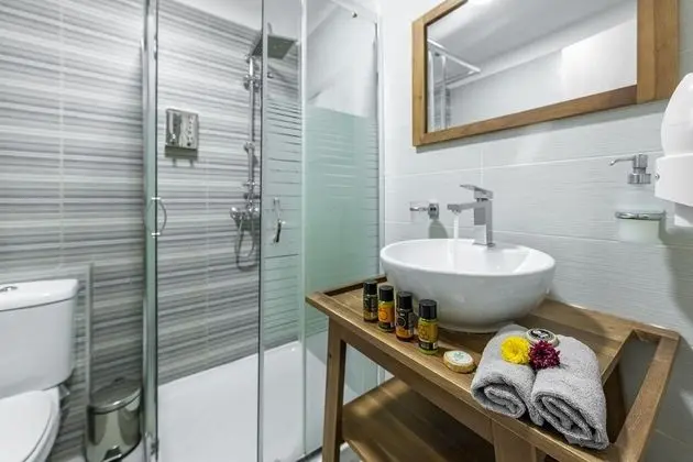 Deluxe Üç Kişilik Oda