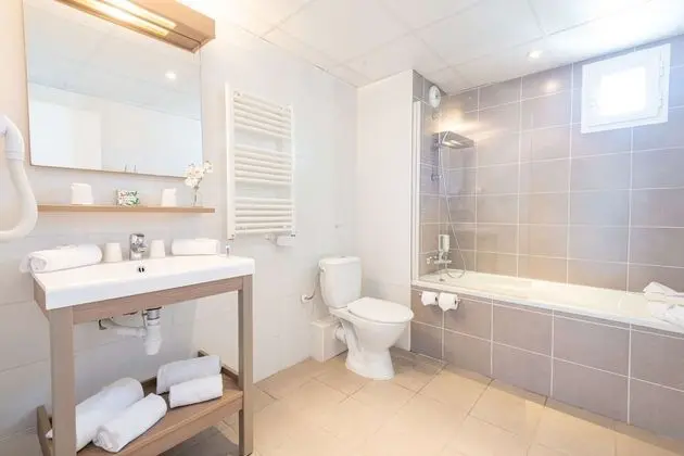 Standard Oda, 1 Büyük (Queen) Boy Yatak ve Çekyat, Sigara İçilmez