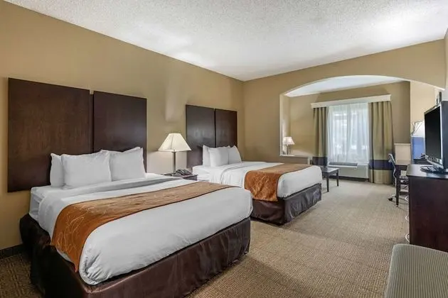 2 Queen Beds, Suite, Nonsmoking, Accessible