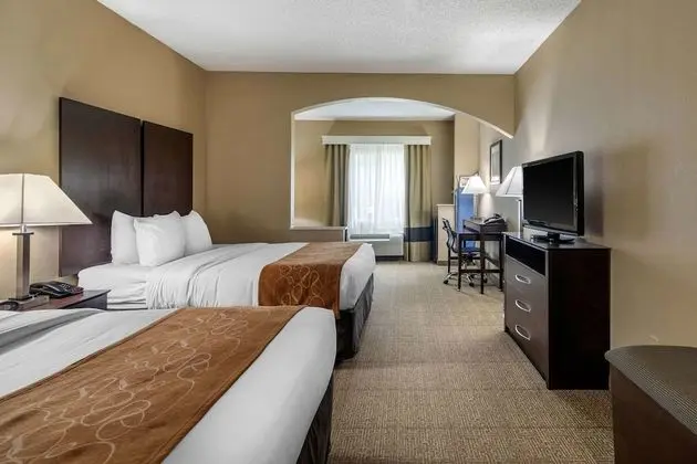 2 Queen Beds, Suite, Nonsmoking, Accessible