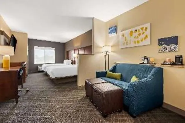 SUITE
