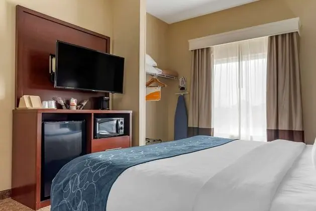 Süit, 1 En Büyük (King) Boy Yatak ve Çekyat, Engellilere Uygun, Sigara İçilmez