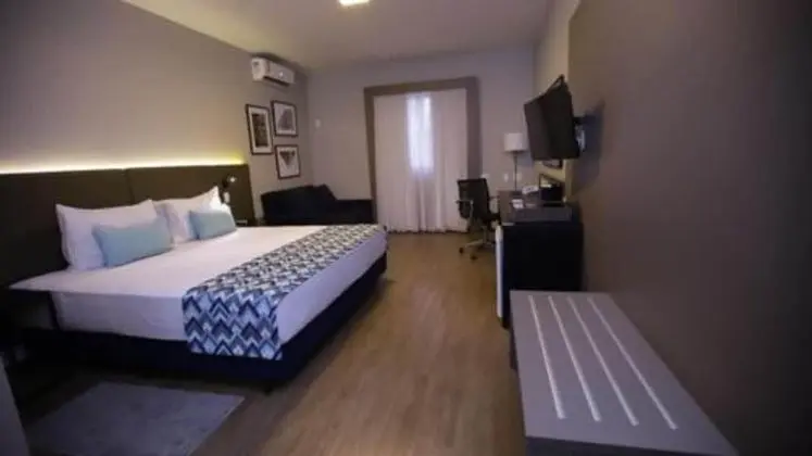 Deluxe Tek Büyük Yataklı Oda