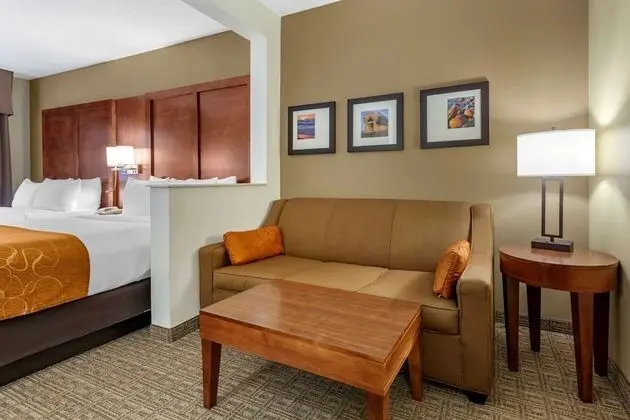 Suite, 2 Queen Beds