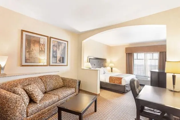 Süit, 1 En Büyük (King) Boy Yatak, Sigara İçilmez