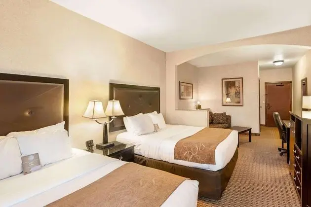 Süit, 2 Büyük (Queen) Boy Yatak, Engellilere Uygun, Sigara İçilmez