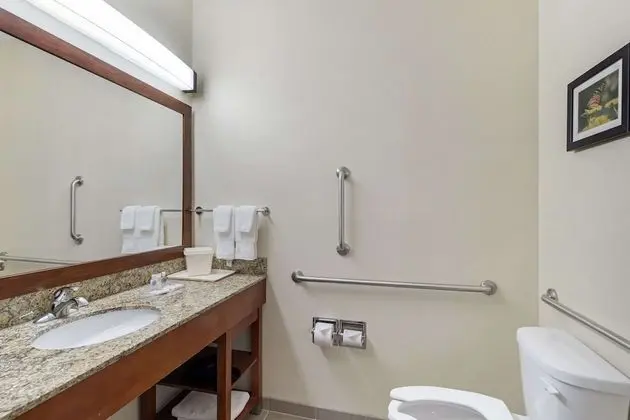 Süit, 1 En Büyük (King) Boy Yatak ve Çekyat, Engellilere Uygun, Sigara İçilmez
