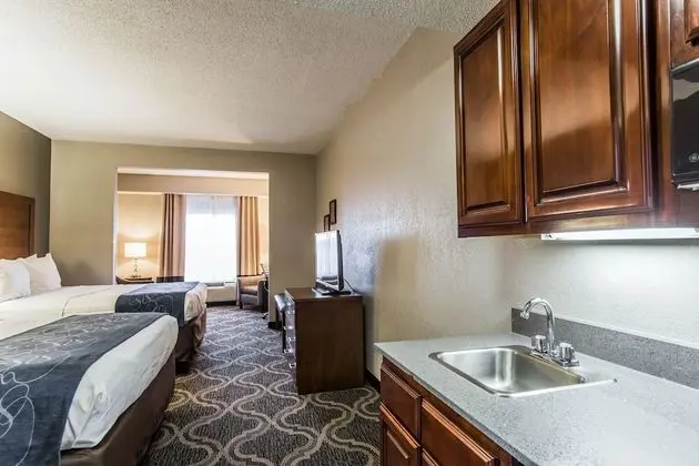 Süit, Sigara İçilmez (2 Queen Beds & 1 Sofa Bed)