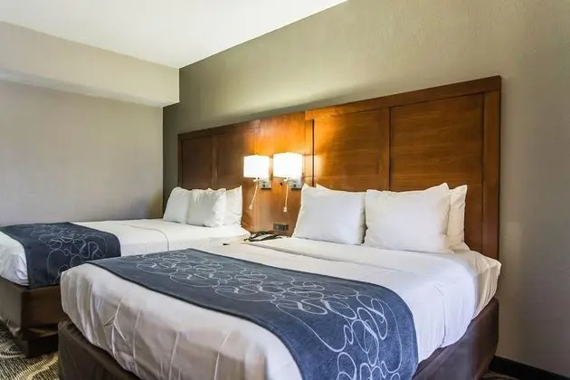 Süit, Sigara İçilmez (2 Queen Beds & 1 Sofa Bed)
