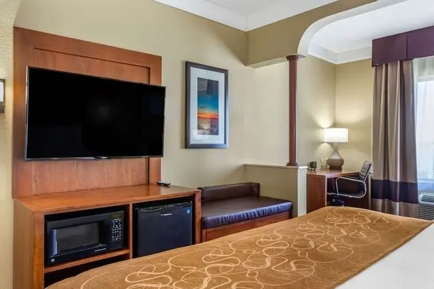 Süit, 1 En Büyük (King) Boy Yatak ve Çekyat, Sigara İçilmez (1 Person Sofa Bed)