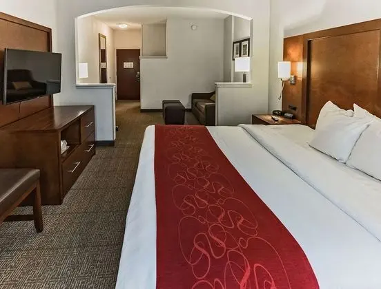 Süit, 1 En Büyük (King) Boy Yatak, Sigara İçilmez