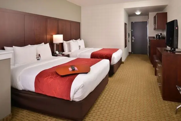 Süit, Sigara İçilmez (2 Queen Beds & 1 Sofa Bed)