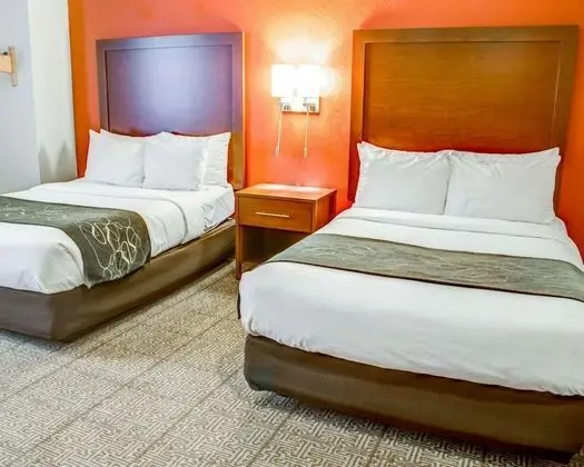 Süit, Sigara İçilmez (2 Queen Beds with Sofa bed)