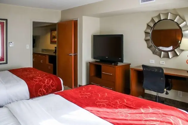 Deluxe Süit, 1 Yatak Odası, Sigara İçilmez (2 Queen Beds and Sofa Bed)