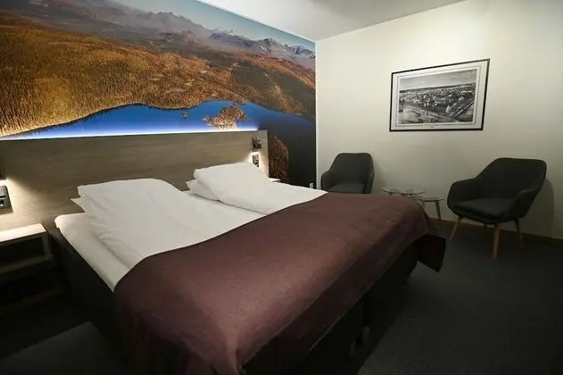 Moderate Room, No Window, 2 Twin Beds, Non-Smoking
