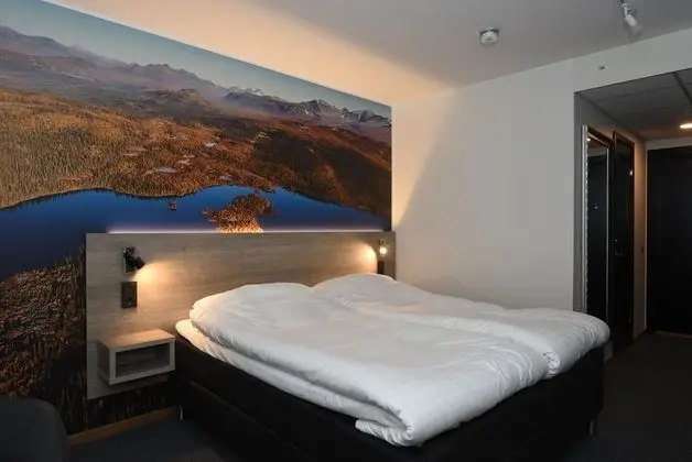 Moderate Room, No Window, 2 Twin Beds, Non-Smoking
