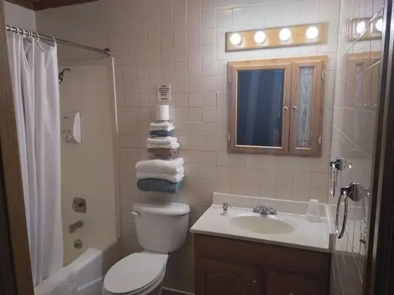 Comfort Oda, 1 Büyük (Queen) Boy Yatak ve Çekyat