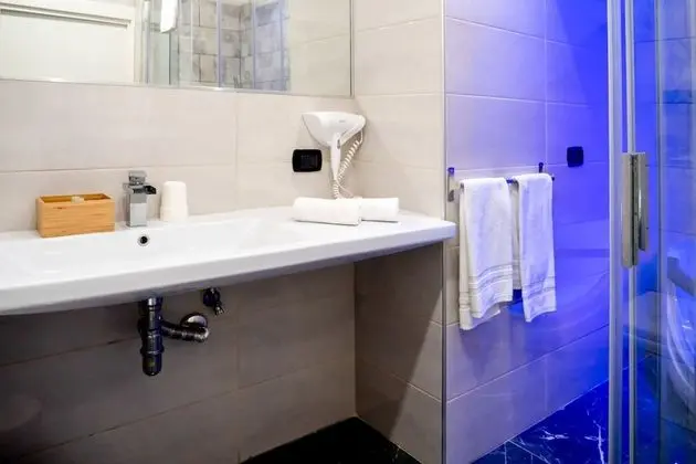 Elite Oda, Sıcak Su Havuzu