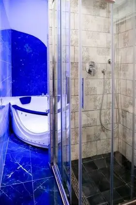 Elite Oda, Sıcak Su Havuzu