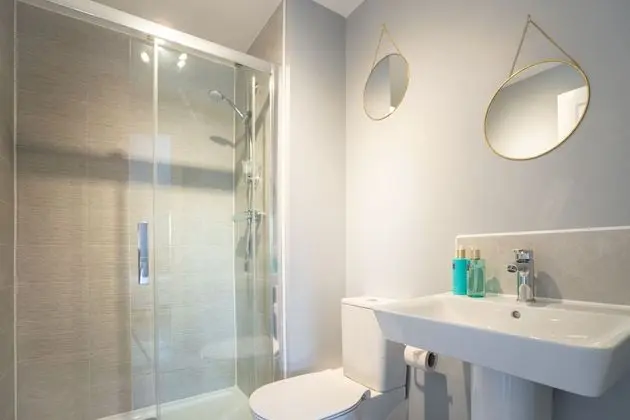 Ev, 5 Yatak Odası, Mikrodalga