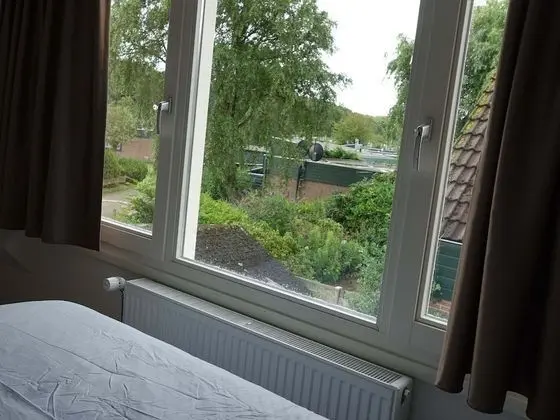 Ev