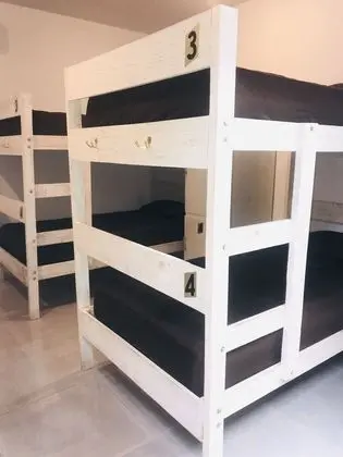 Ortak Ranzalı Oda, 1 Yatak Odası, Buzdolabı
