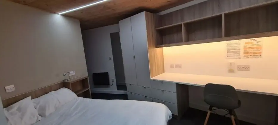Deluxe Büyük Yataklı Tek Kişilik Oda