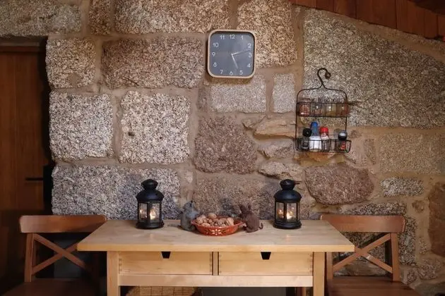 Kulübe, 2 Yatak Odası, Şömine