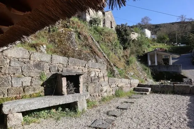 Kulübe, 2 Yatak Odası, Şömine