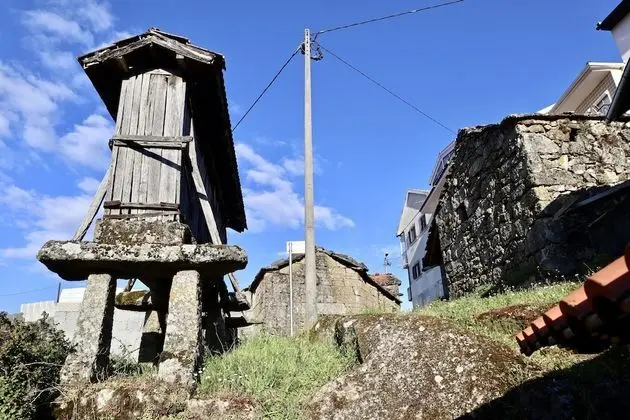 Kulübe, 2 Yatak Odası, Şömine