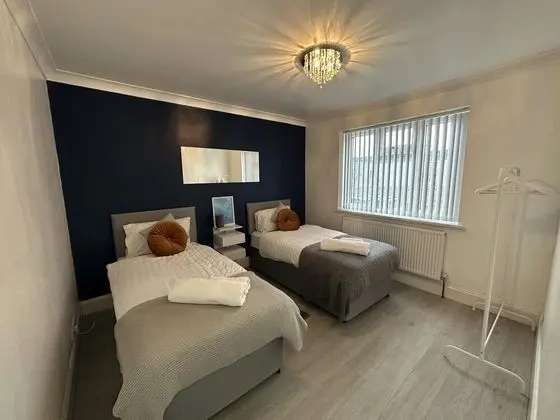 Ev (3 Bedrooms)