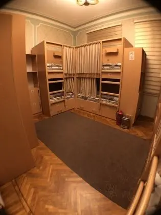 Economy Ortak Ranzalı Oda, Sadece erkekler için, Ortak Banyo