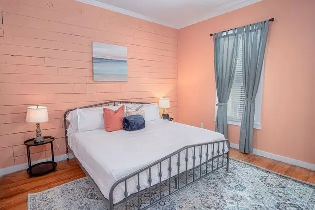 Ev (2 Bedrooms)