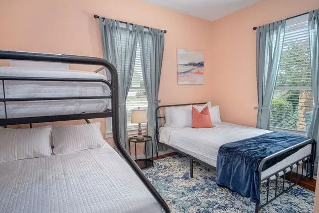 Ev (2 Bedrooms)