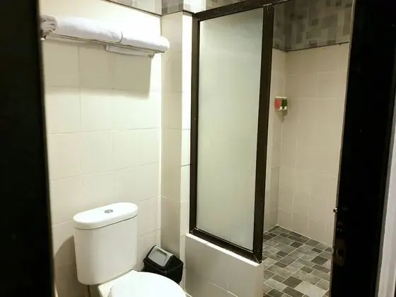 Comfort Tek Büyük Yataklı Oda (107)