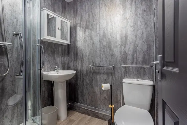 Basic Tek Büyük Yataklı Oda, Özel Banyo