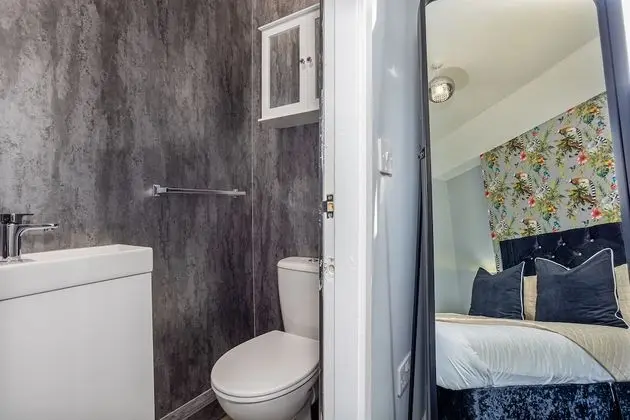 Deluxe Tek Büyük Yataklı Oda, Banyolu/Duşlu