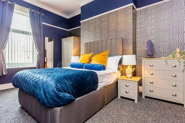 Luxury Tek Büyük Yataklı Oda, Banyolu/Duşlu