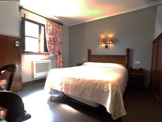 Tek Büyük Yataklı Oda, Zemin Kat