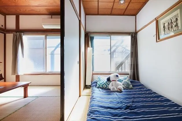 Ev (Private Vacation)