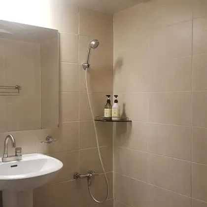 City Tek Büyük Yataklı Oda