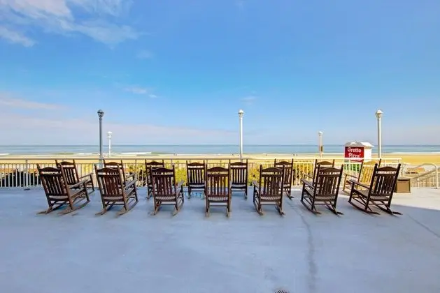 Oda, 1 En Büyük (King) Boy Yatak ve Çekyat (Promenade Ocean Front)