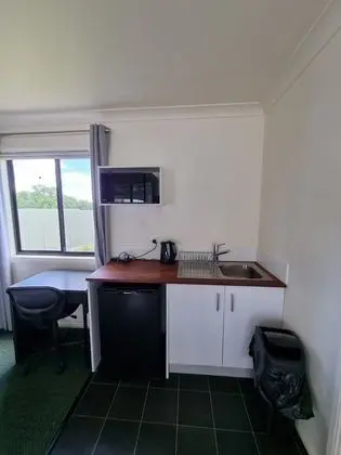 Kulübe, Özel Banyo (Small Self-Contained)