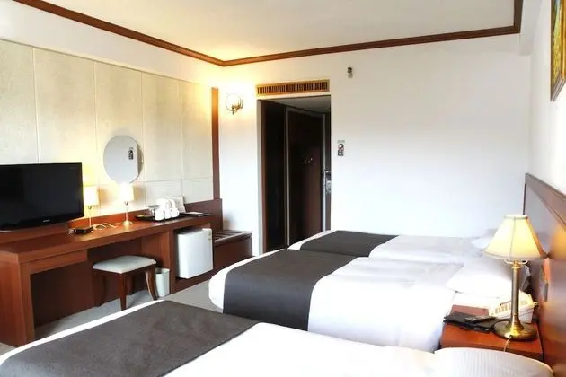 Deluxe Üç Kişilik Oda, Göl Manzaralı