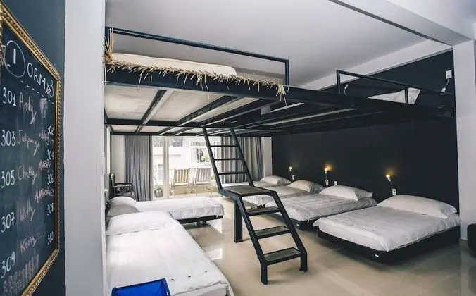 Deluxe Oda (Luxury Bed in Social Club 1)